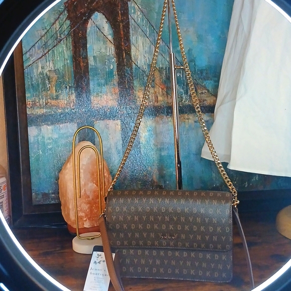 NEW!! DKNY Signature Logo Brown Bryant Flap Over Shoulder Bag/crossbody/ Clutch - Picture 15 of 17